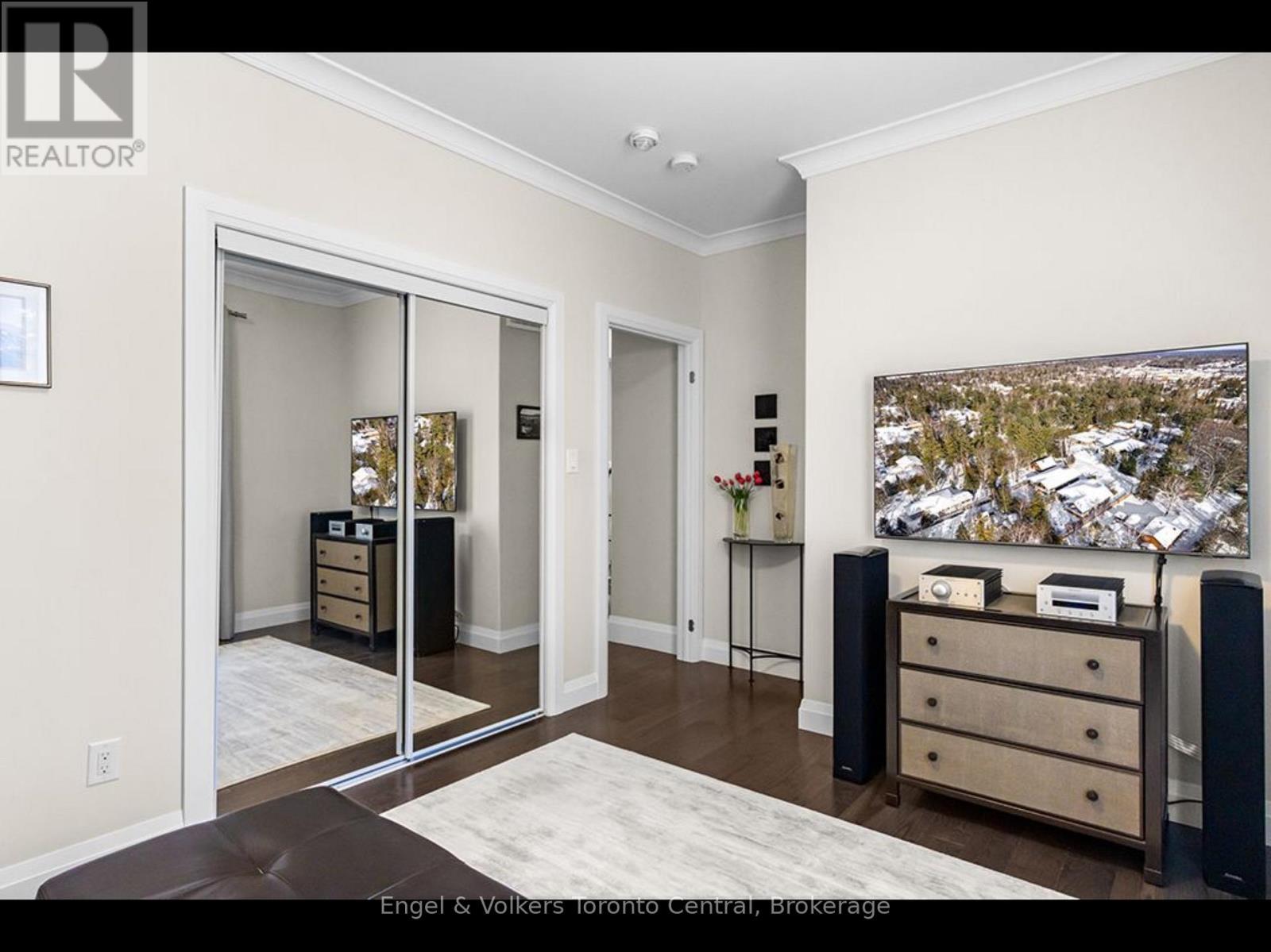 68 50th Street S, Wasaga Beach, Ontario  L9Z 1X5 - Photo 25 - S12742198