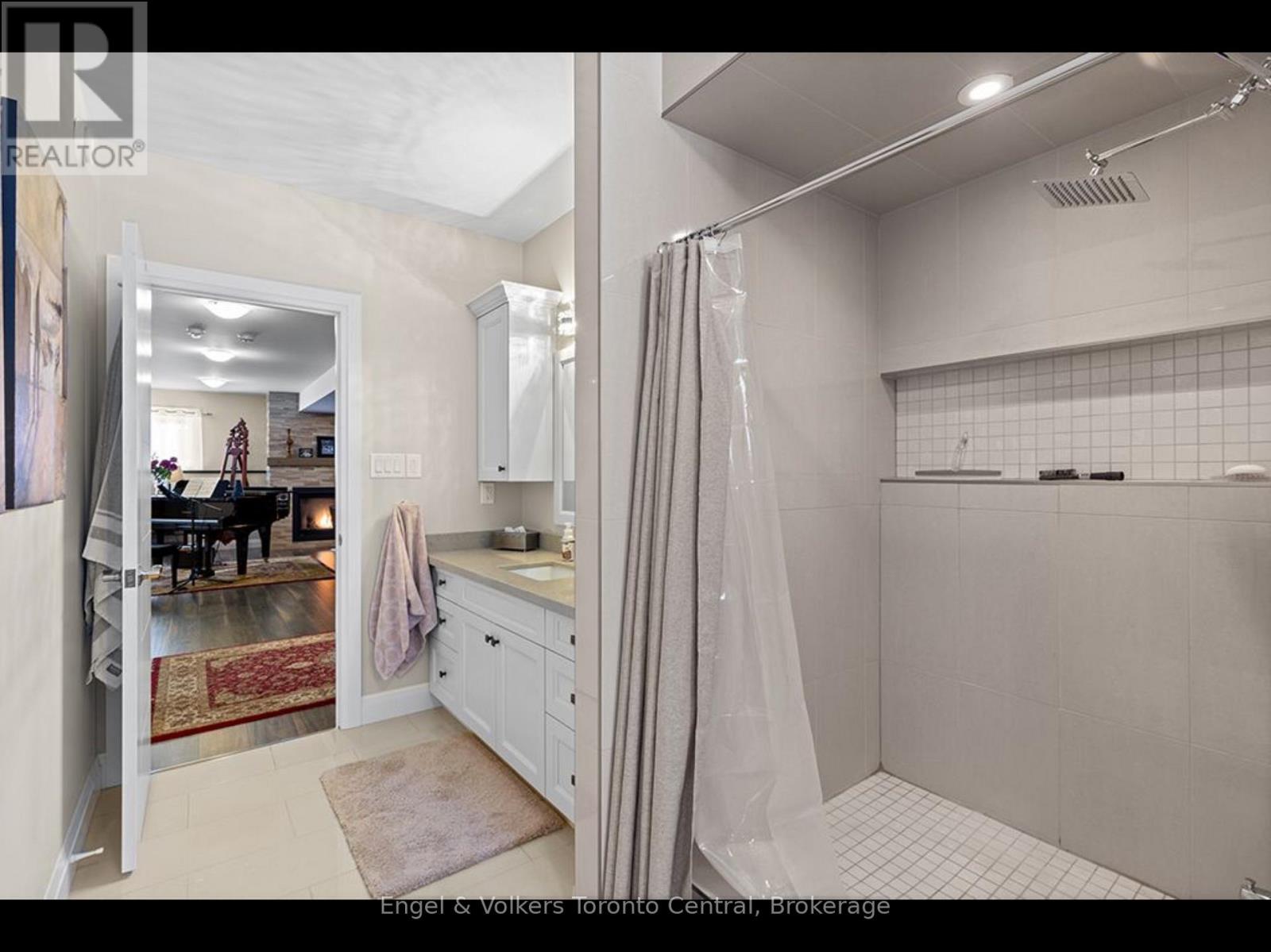 68 50th Street S, Wasaga Beach, Ontario  L9Z 1X5 - Photo 38 - S12742198