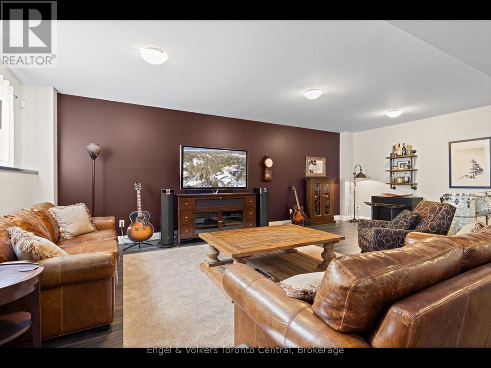 68 50th Street S, Wasaga Beach, Ontario  L9Z 1X5 - Photo 32 - S12742198