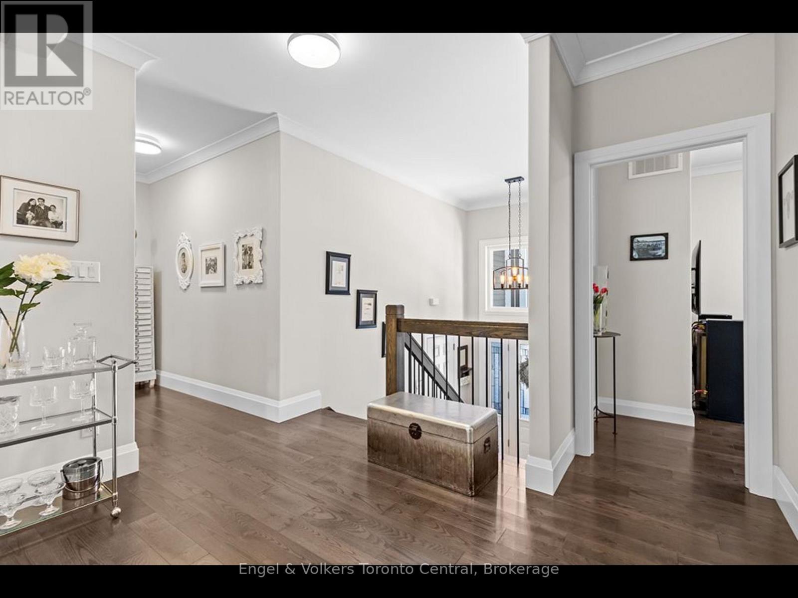 68 50th Street S, Wasaga Beach, Ontario  L9Z 1X5 - Photo 8 - S12742198