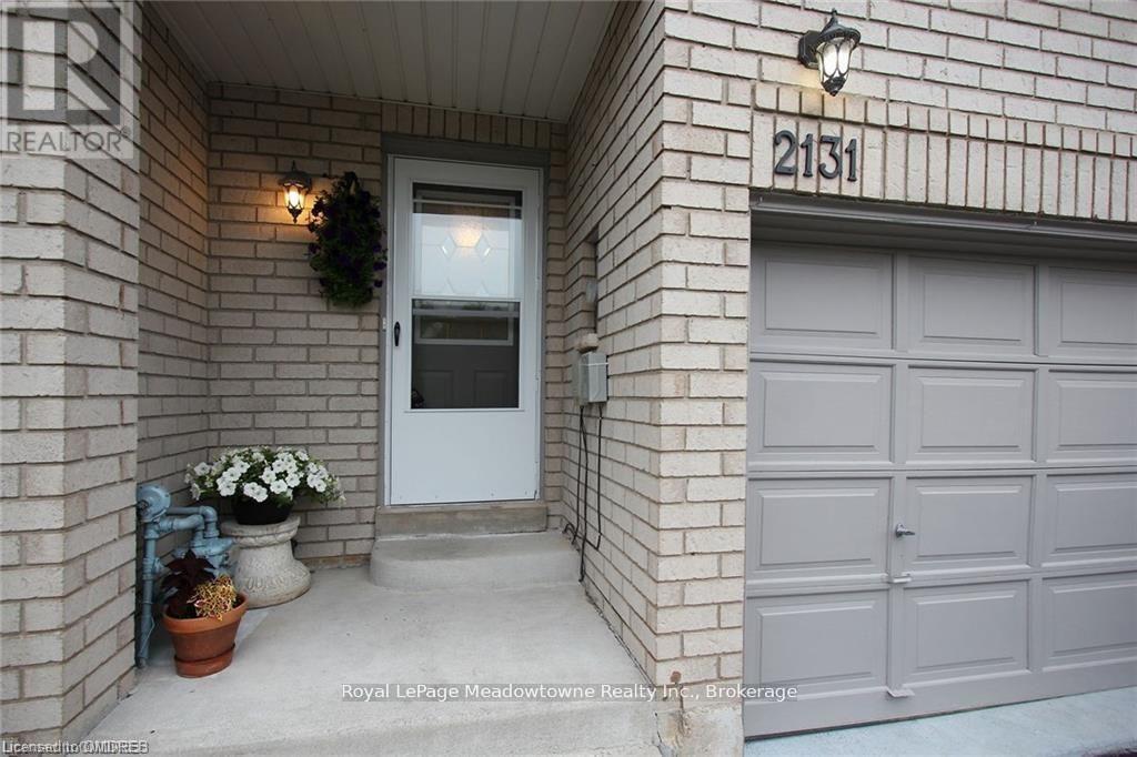 2131 White Dove Circle, Oakville, Ontario  L6M 3R6 - Photo 11 - W12915404