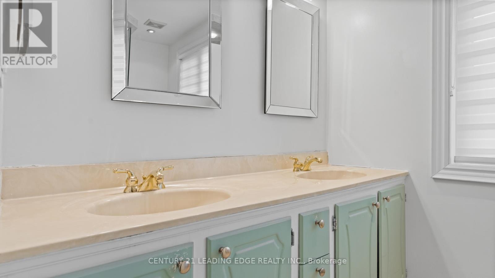 34 Forest Park Crescent, Markham, Ontario  L3T 2M7 - Photo 34 - N12849870