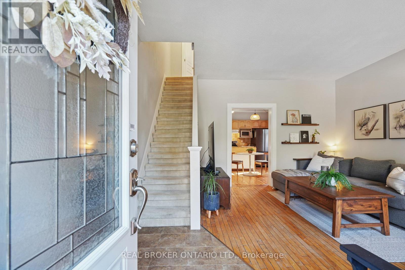 2055 Embleton Road, Brampton, Ontario  L6Y 0E9 - Photo 4 - W12796842