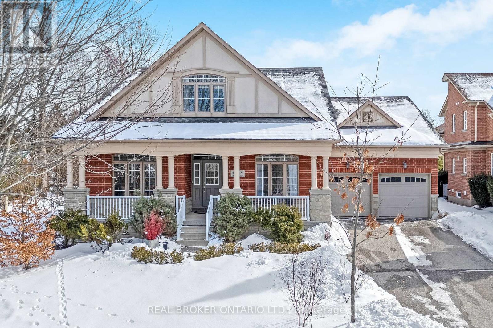 1583 Hallstone Road, Brampton, Ontario  L6Y 5K8 - Photo 3 - W12844668