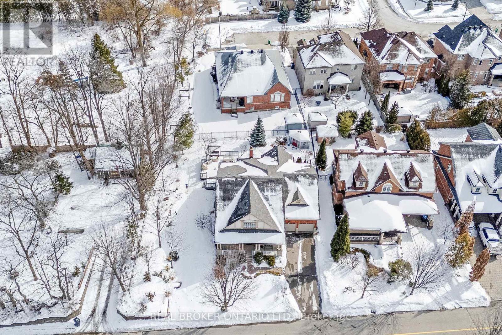 1583 Hallstone Road, Brampton, Ontario  L6Y 5K8 - Photo 35 - W12844668