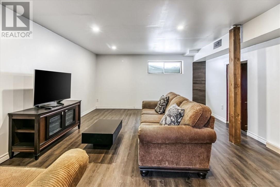 223 Eyre Street, Sudbury, Ontario  P3C 4B1 - Photo 16 - 2126865