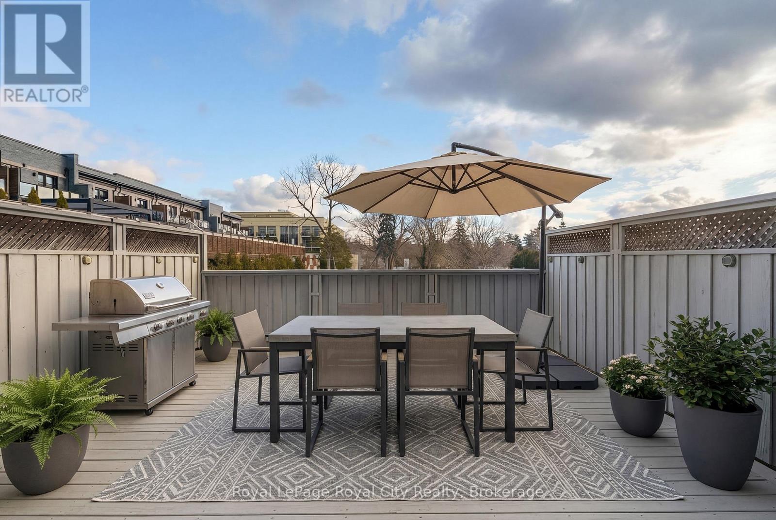 216 Rebecca Street, Oakville, Ontario  L6K 1J9 - Photo 14 - W12915340