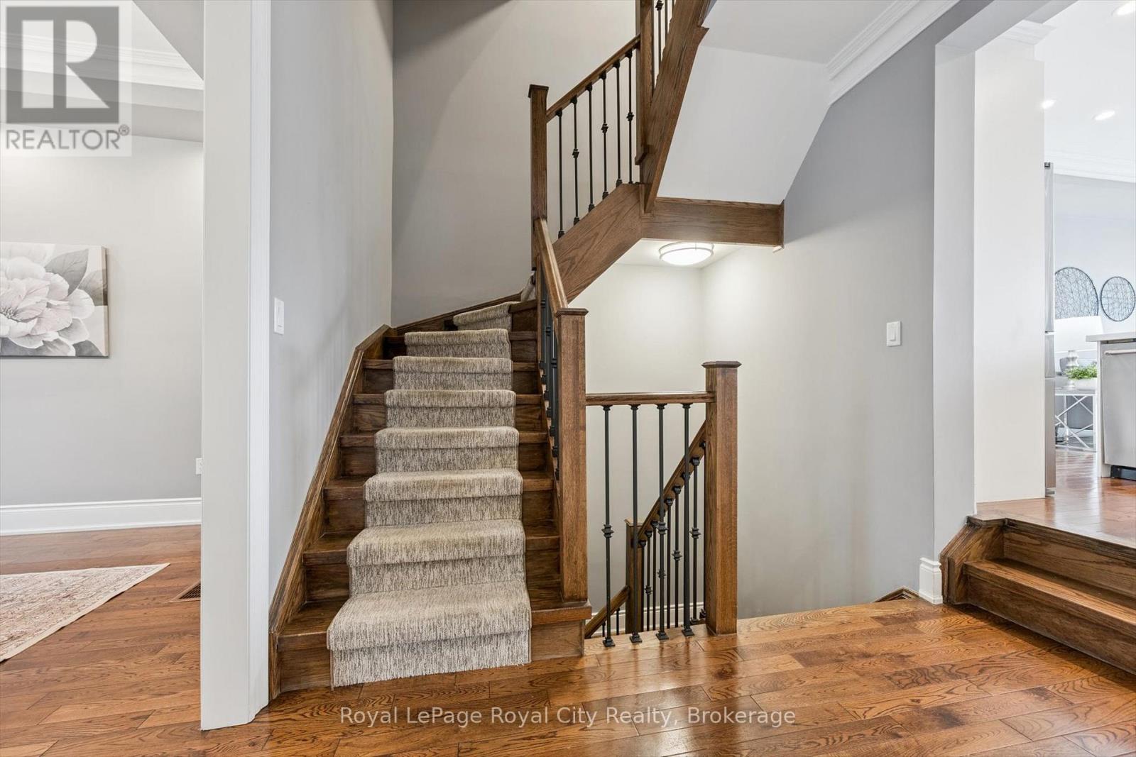 216 Rebecca Street, Oakville, Ontario  L6K 1J9 - Photo 19 - W12915340