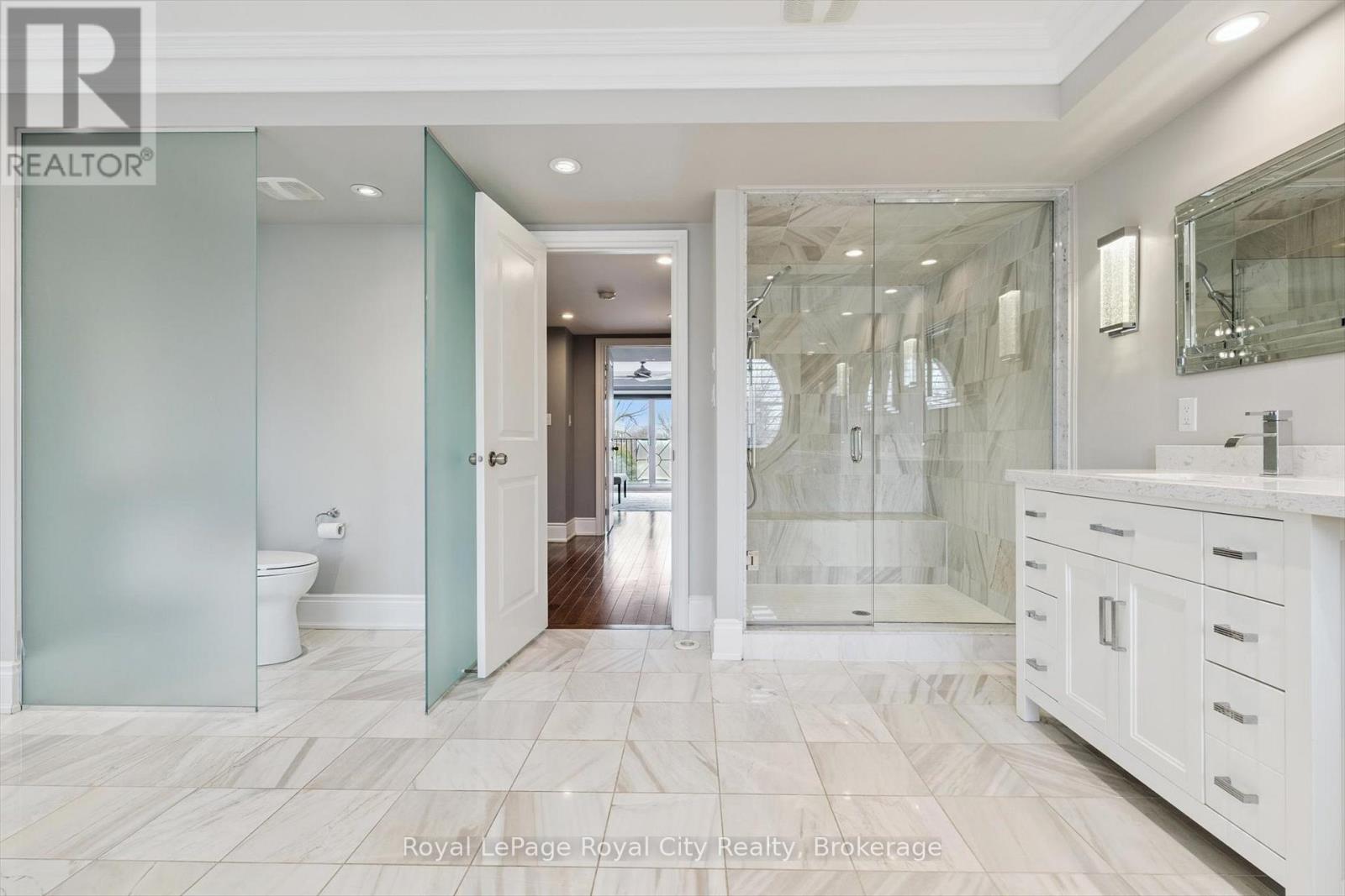 216 Rebecca Street, Oakville, Ontario  L6K 1J9 - Photo 34 - W12915340