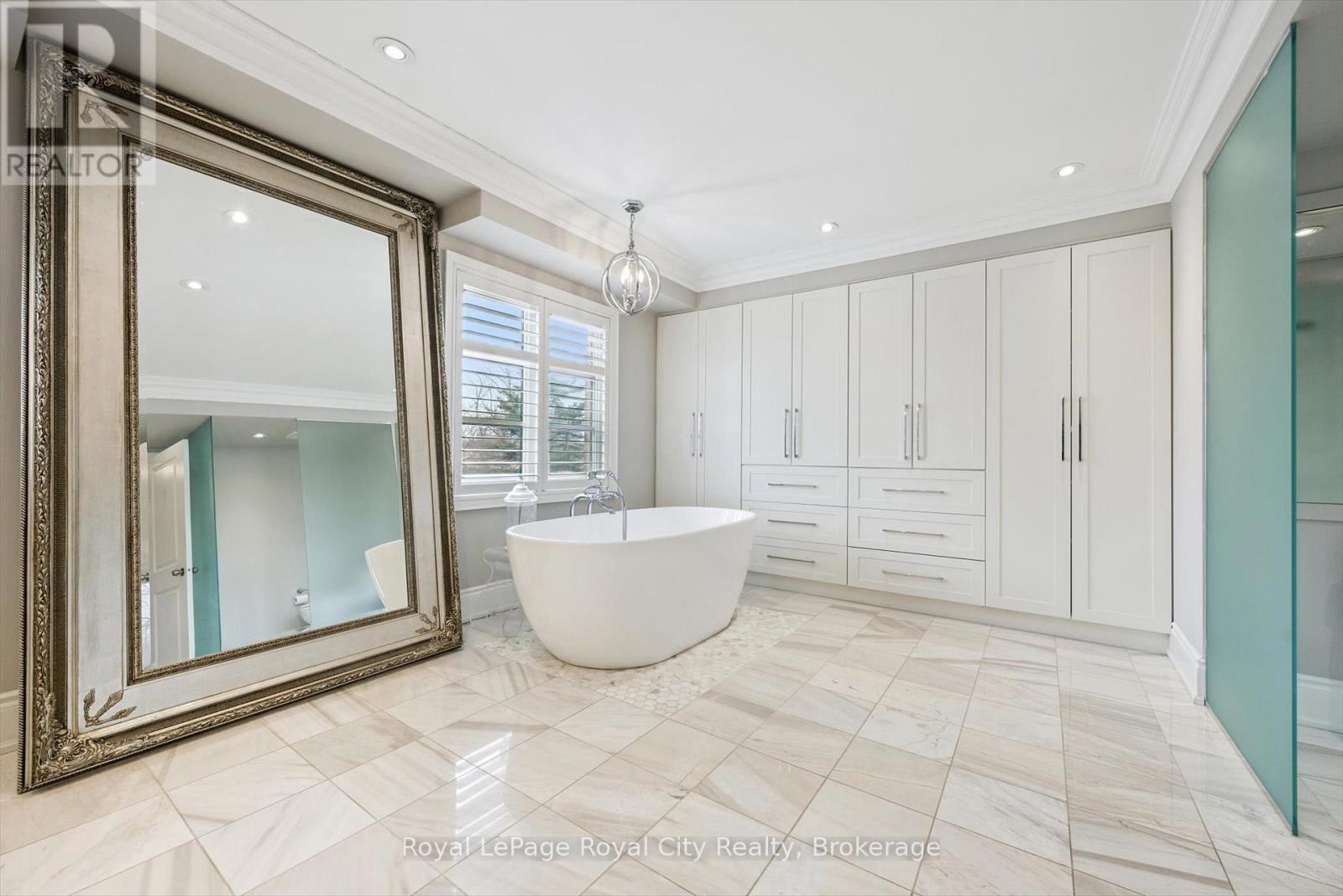 216 Rebecca Street, Oakville, Ontario  L6K 1J9 - Photo 36 - W12915340