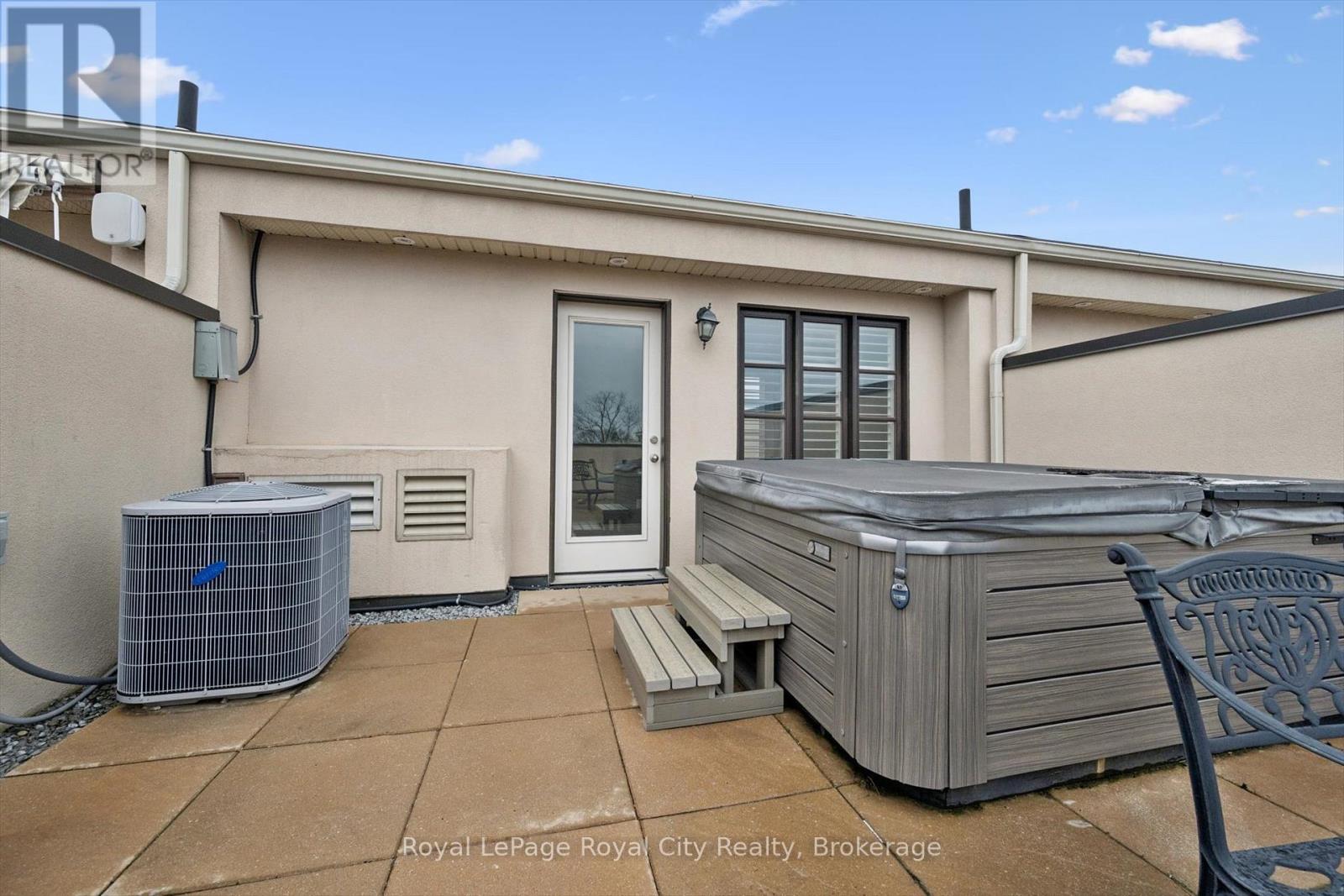 216 Rebecca Street, Oakville, Ontario  L6K 1J9 - Photo 38 - W12915340