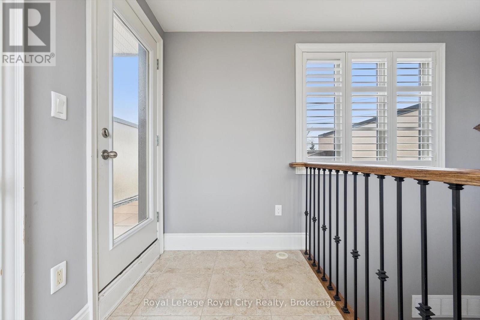 216 Rebecca Street, Oakville, Ontario  L6K 1J9 - Photo 40 - W12915340