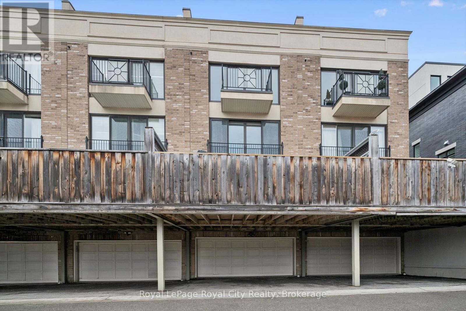 216 Rebecca Street, Oakville, Ontario  L6K 1J9 - Photo 45 - W12915340