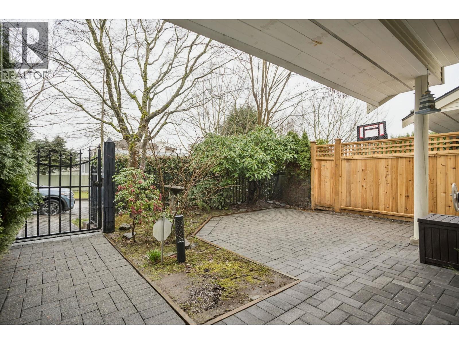 7561 Manitoba Street, Vancouver, British Columbia  V5X 4S9 - Photo 3 - R3102877