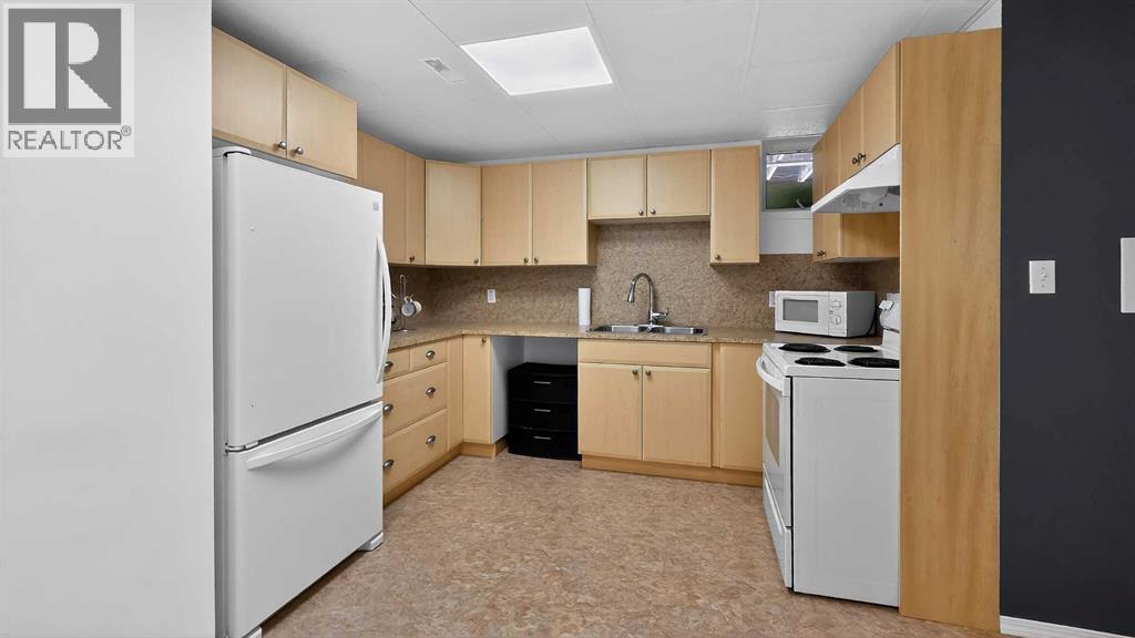 159 Clark Avenue, Diamond City, Alberta  T0K 0T0 - Photo 33 - A2292001