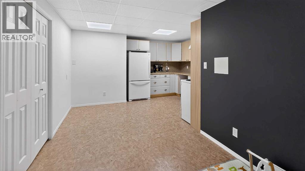 159 Clark Avenue, Diamond City, Alberta  T0K 0T0 - Photo 32 - A2292001