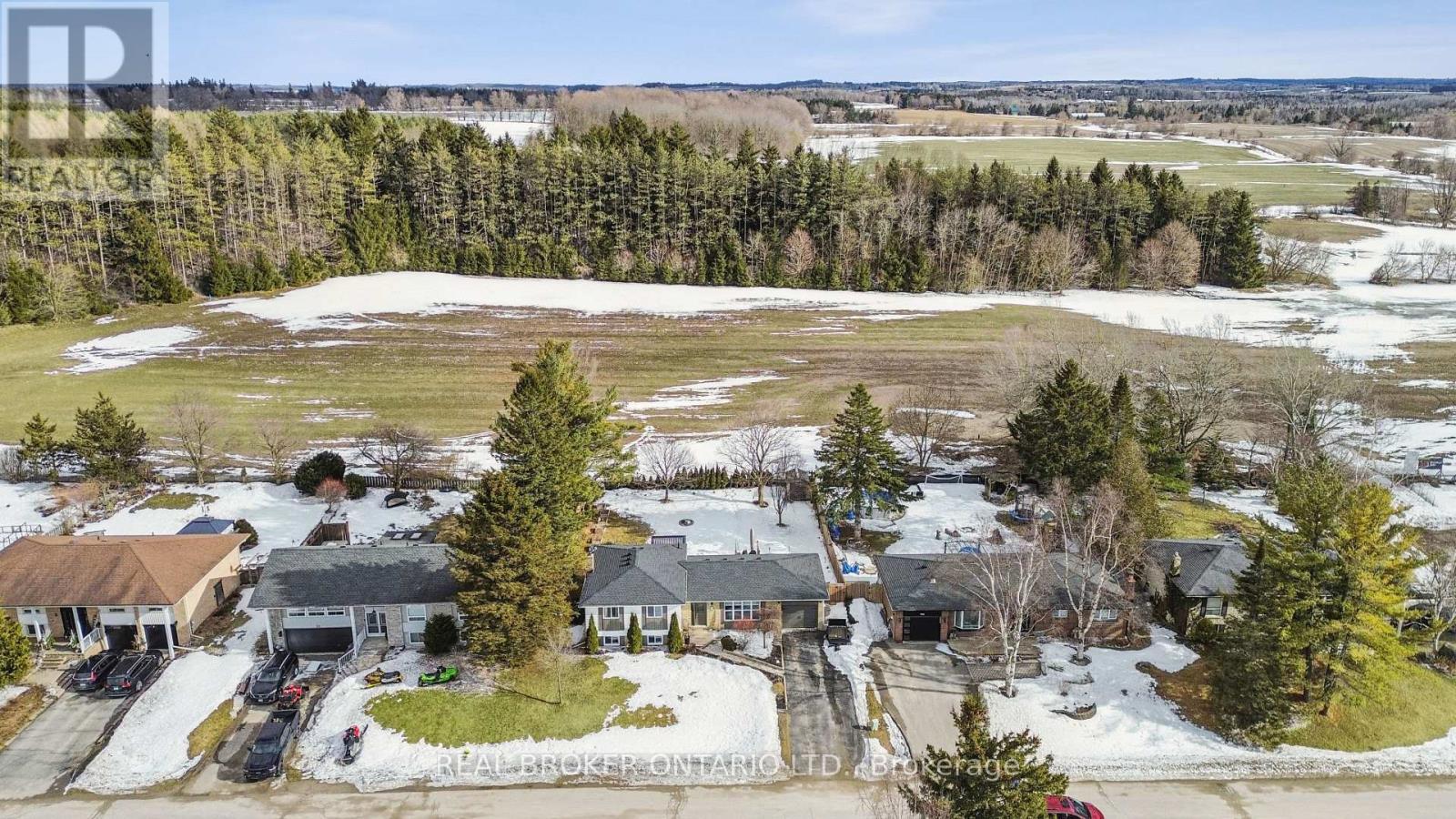 35 Douglas Crescent, Erin, Ontario  N0B 1Z0 - Photo 46 - X12888574