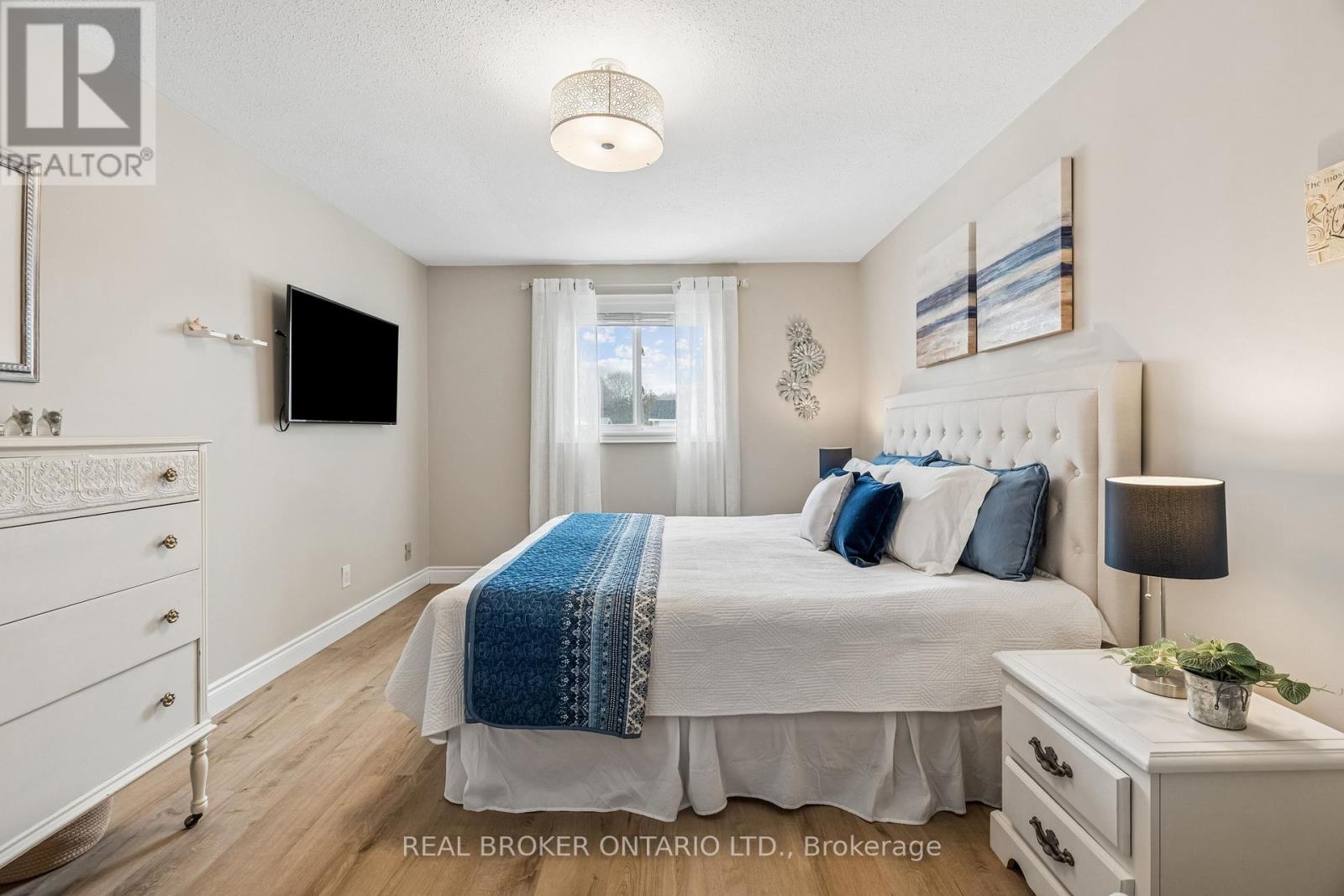 35 Douglas Crescent, Erin, Ontario  N0B 1Z0 - Photo 16 - X12888574