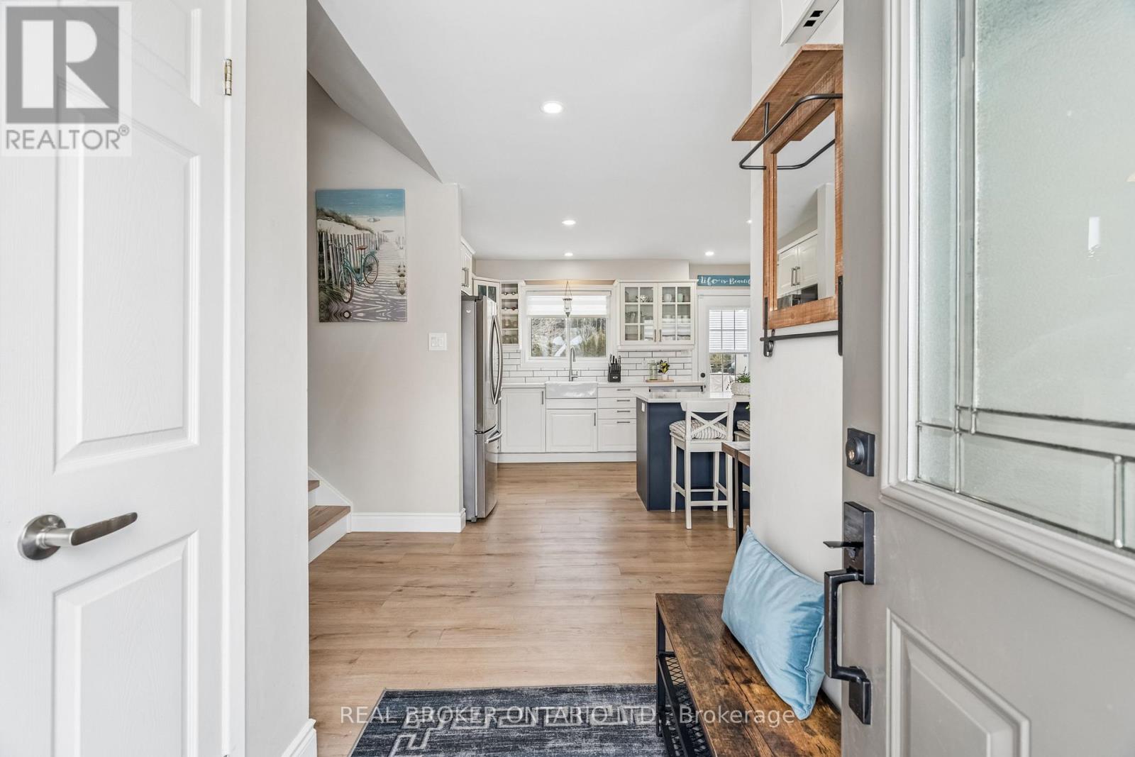 35 Douglas Crescent, Erin, Ontario  N0B 1Z0 - Photo 4 - X12888574