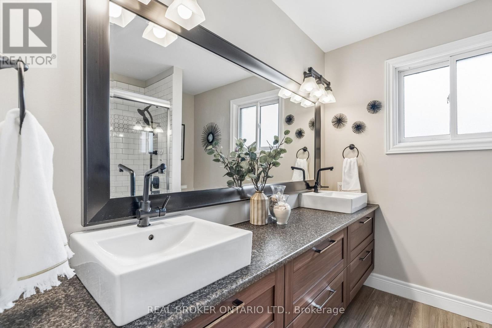 35 Douglas Crescent, Erin, Ontario  N0B 1Z0 - Photo 13 - X12888574