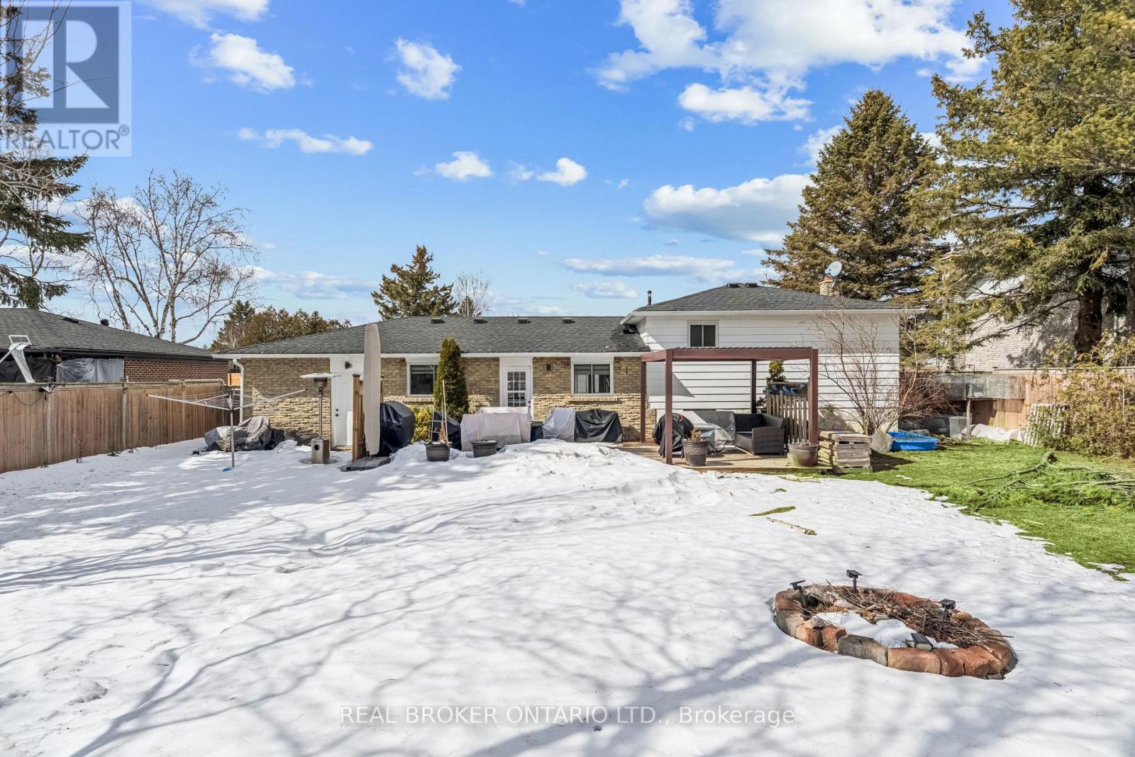 35 Douglas Crescent, Erin, Ontario  N0B 1Z0 - Photo 41 - X12888574