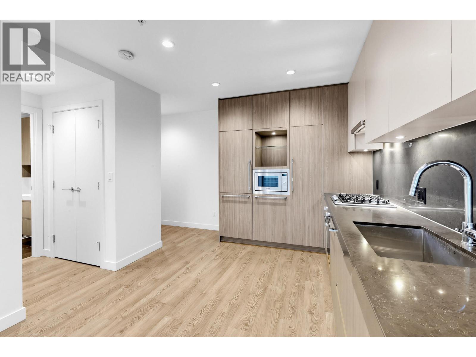 1306 6080 Mckay Avenue, Burnaby, British Columbia  V5H 0J4 - Photo 4 - R3102534