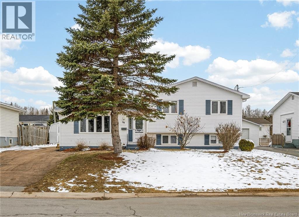 54 Simpson Court, Riverview, New Brunswick  E1B 4P2 - Photo 2 - NB135578