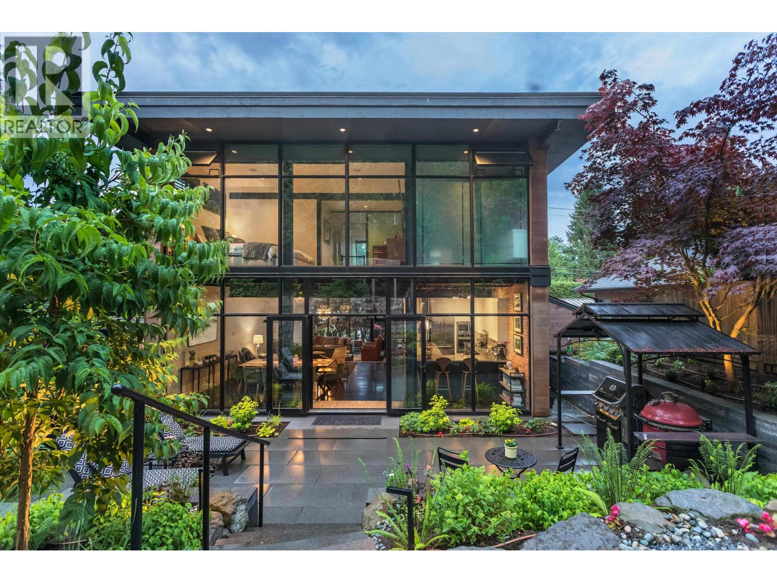 1777 Deep Cove Road, North Vancouver, British Columbia  V7G 1S4 - Photo 22 - R3102878