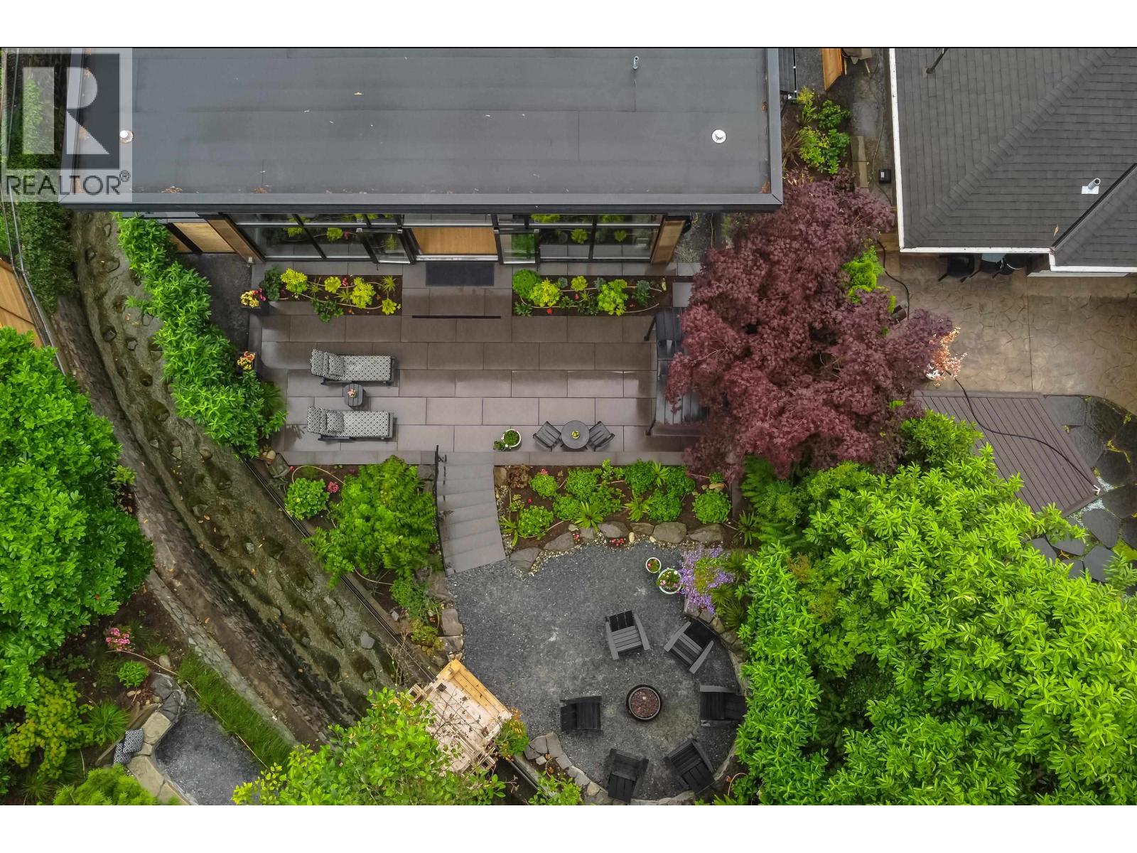 1777 Deep Cove Road, North Vancouver, British Columbia  V7G 1S4 - Photo 29 - R3102878