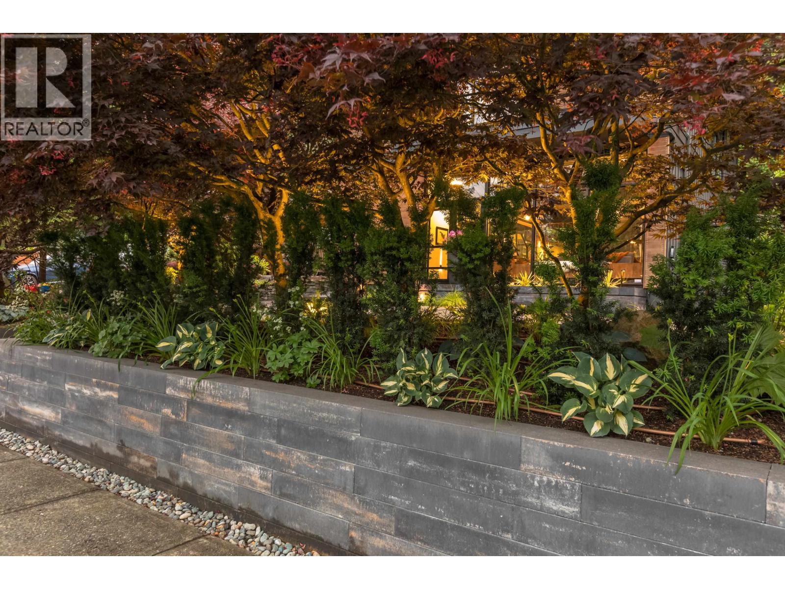 1777 Deep Cove Road, North Vancouver, British Columbia  V7G 1S4 - Photo 30 - R3102878