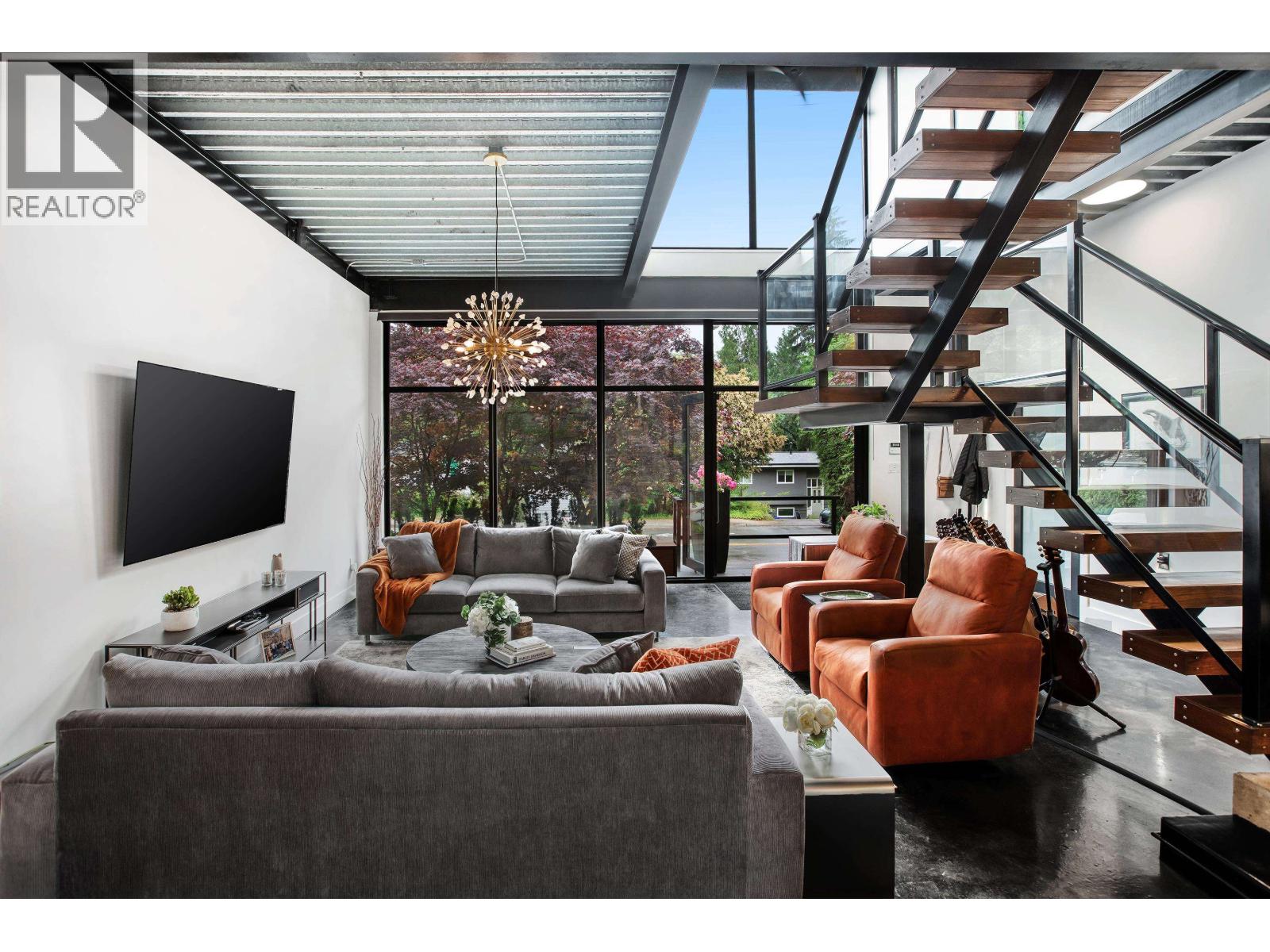 1777 Deep Cove Road, North Vancouver, British Columbia  V7G 1S4 - Photo 6 - R3102878