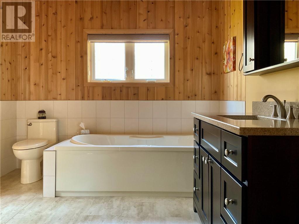 240 Lake Road, St. Charles, Ontario  P0M 2W0 - Photo 30 - 2126872