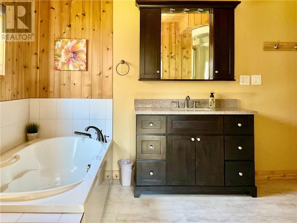 240 Lake Road, St. Charles, Ontario  P0M 2W0 - Photo 31 - 2126872