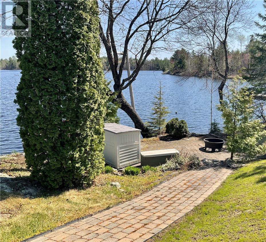 240 Lake Road, St. Charles, Ontario  P0M 2W0 - Photo 5 - 2126872