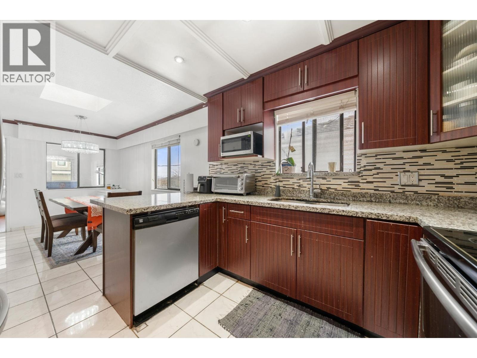 7882 Windsor Street, Vancouver, British Columbia  V5X 4A8 - Photo 9 - R3102619