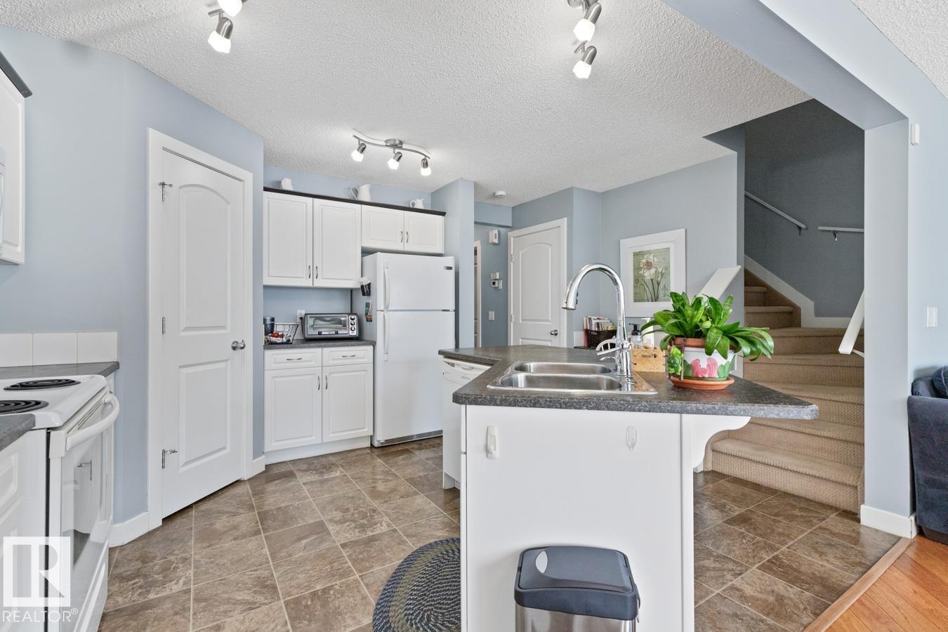 #7 14208 36 St Nw, Edmonton, Alberta  T5Y 0E4 - Photo 5 - E4478808