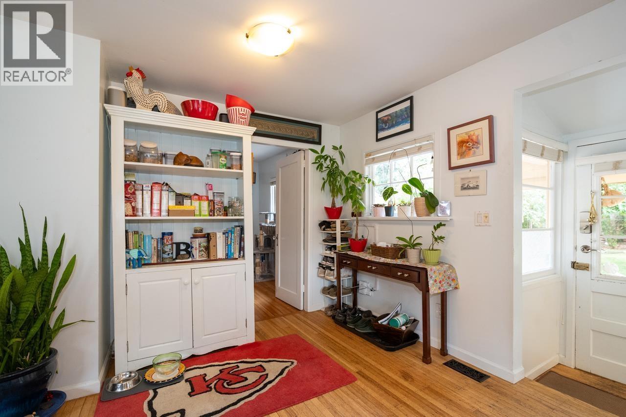 2268 Edgemont Boulevard, North Vancouver, British Columbia  V7P 2K9 - Photo 9 - R3102916