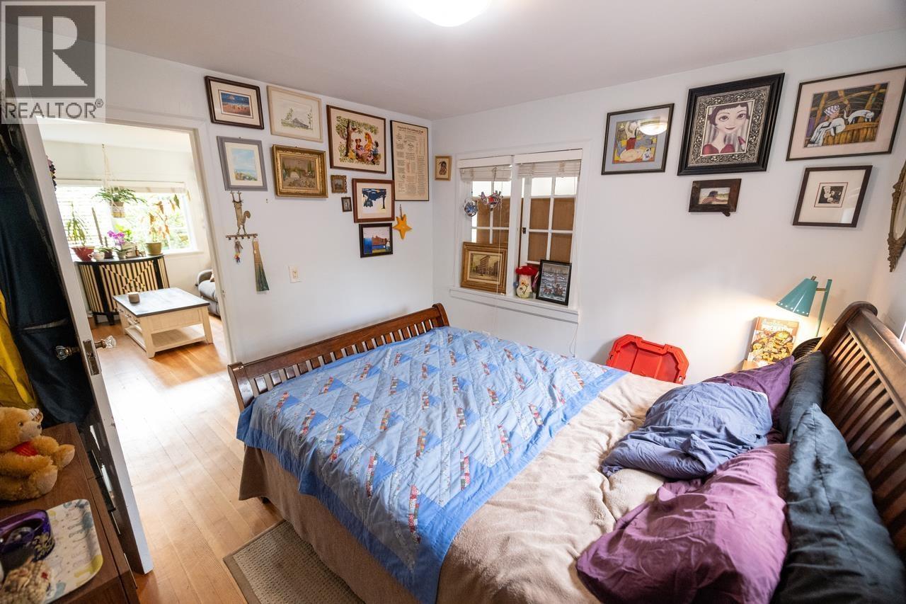 2268 Edgemont Boulevard, North Vancouver, British Columbia  V7P 2K9 - Photo 13 - R3102916