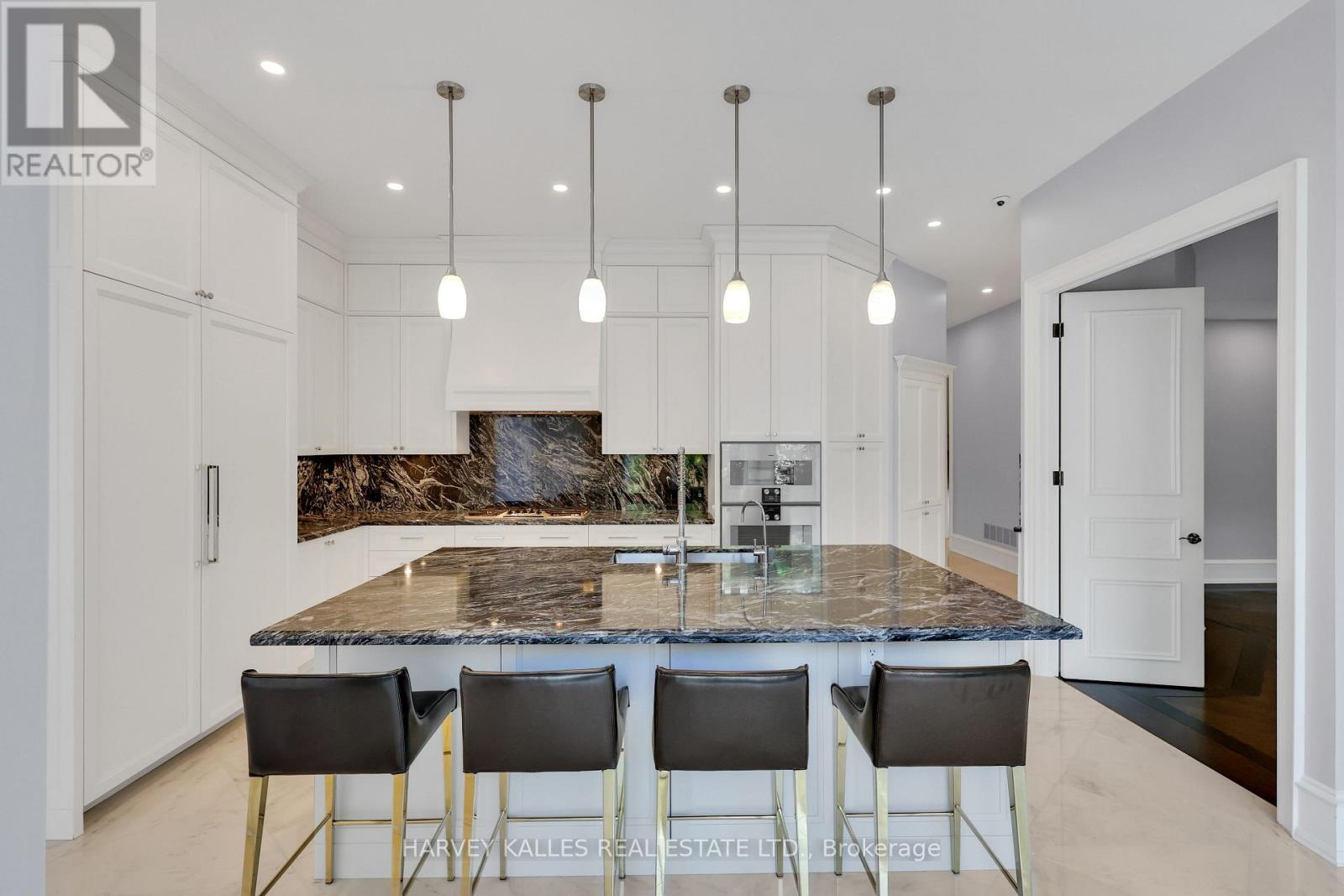 113 Coldstream Avenue, Toronto, Ontario  M5N 1X7 - Photo 15 - C12915344