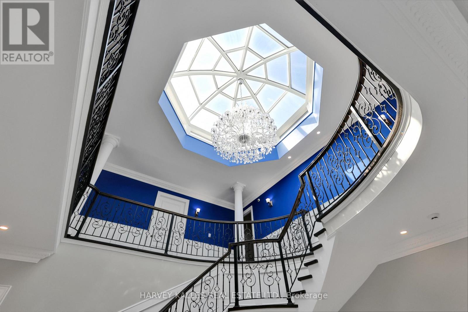 113 Coldstream Avenue, Toronto, Ontario  M5N 1X7 - Photo 7 - C12915344