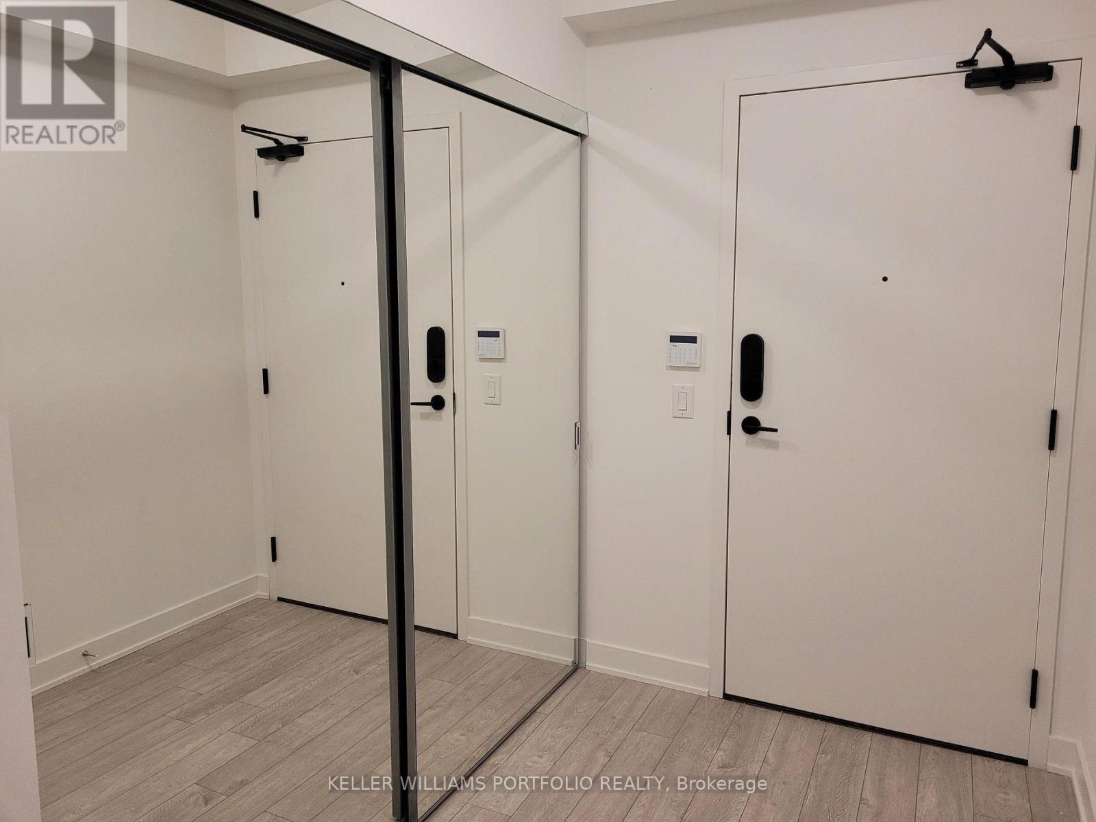 1001 - 100 Dalhousie Street Nw, Toronto, Ontario  M5B 0C7 - Photo 10 - C12915444