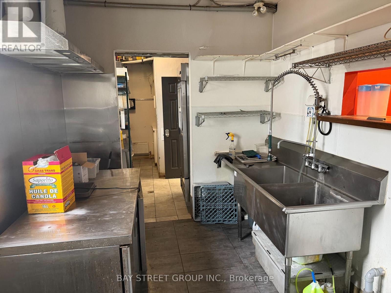 102 - 1763 Avenue Road, Toronto, Ontario  M5M 3Y8 - Photo 6 - C12915458