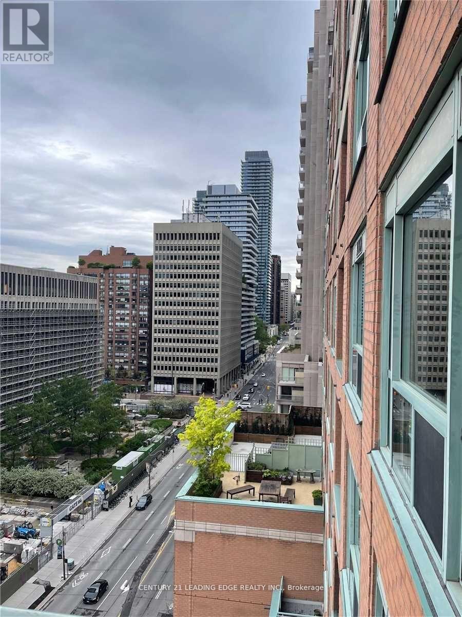 1411 - 889 Bay Street, Toronto, Ontario  M5S 3K5 - Photo 21 - C12915466