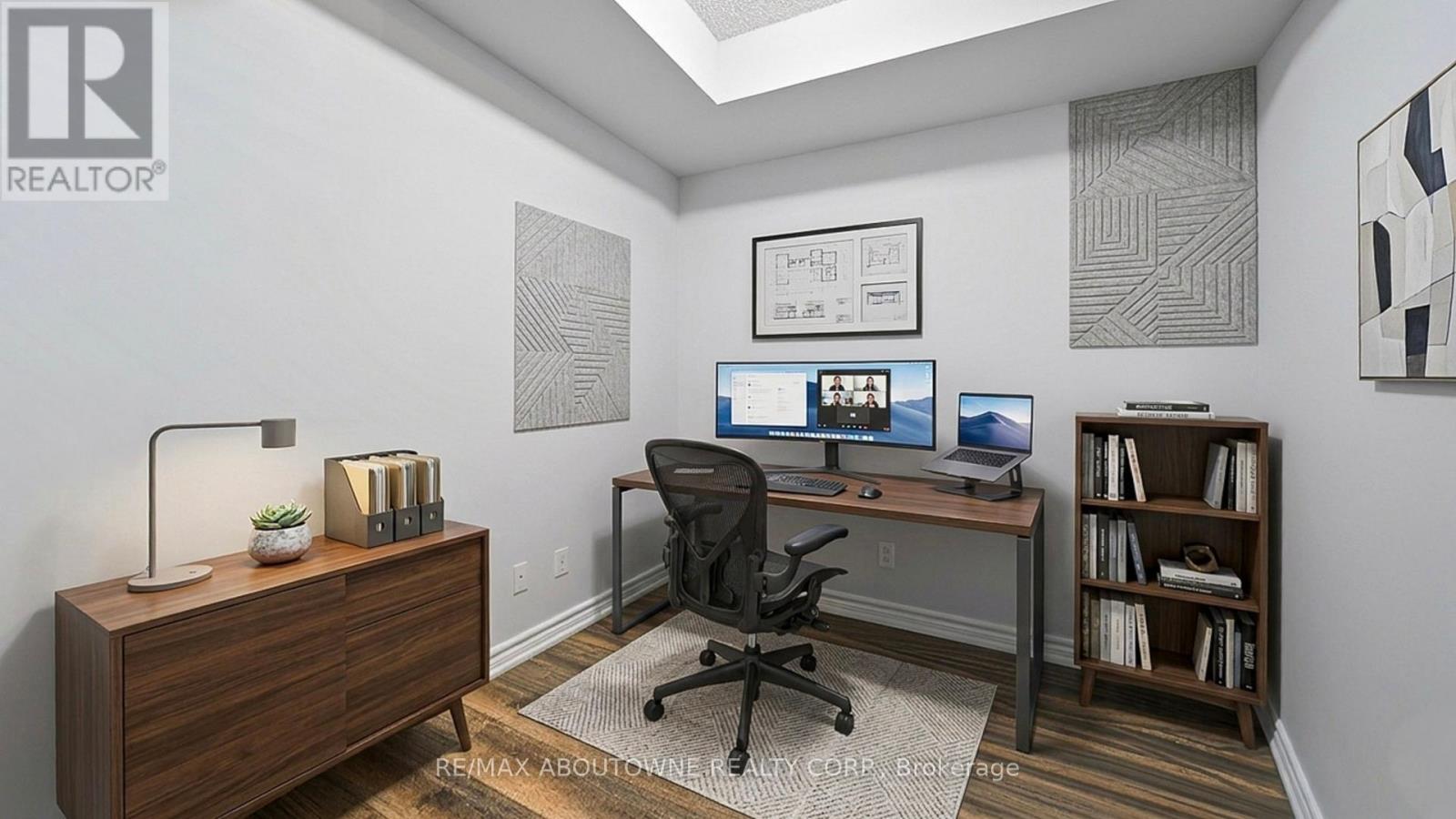 1609 - 388 Prince Of Wales Drive, Mississauga, Ontario L5B 0A1 - Photo 9 - W12786756