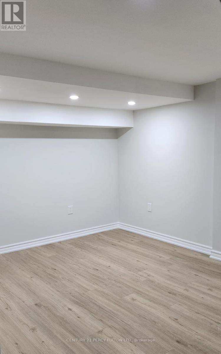 14 Farmington Bsmt Crescent, Toronto (Tam O'shanter-Sullivan), Ontario  M1S 1G1 - Photo 5 - E12915402