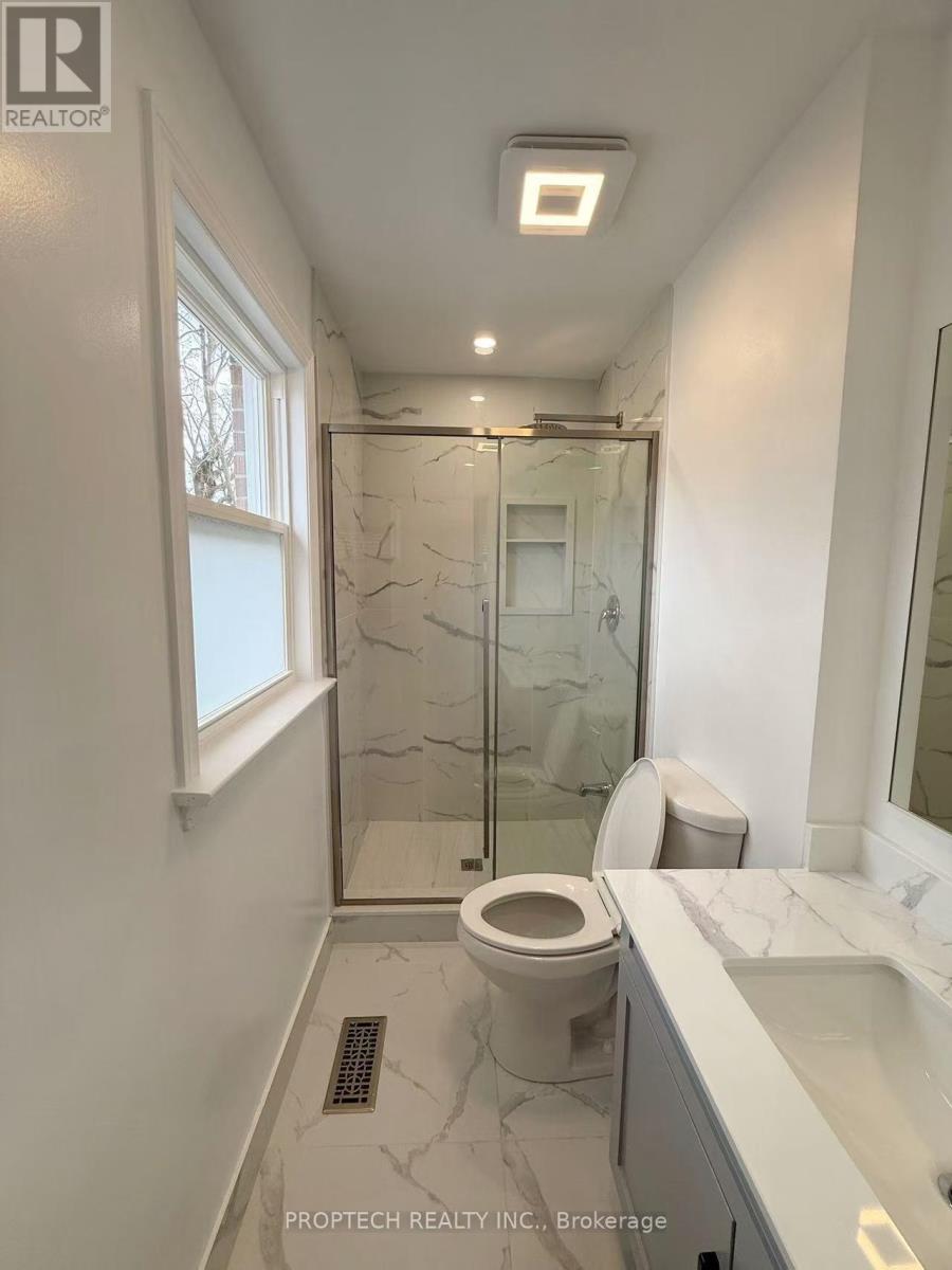 28 Boem Avenue, Toronto (Wexford-Maryvale), Ontario  M1R 3T1 - Photo 13 - E12915430