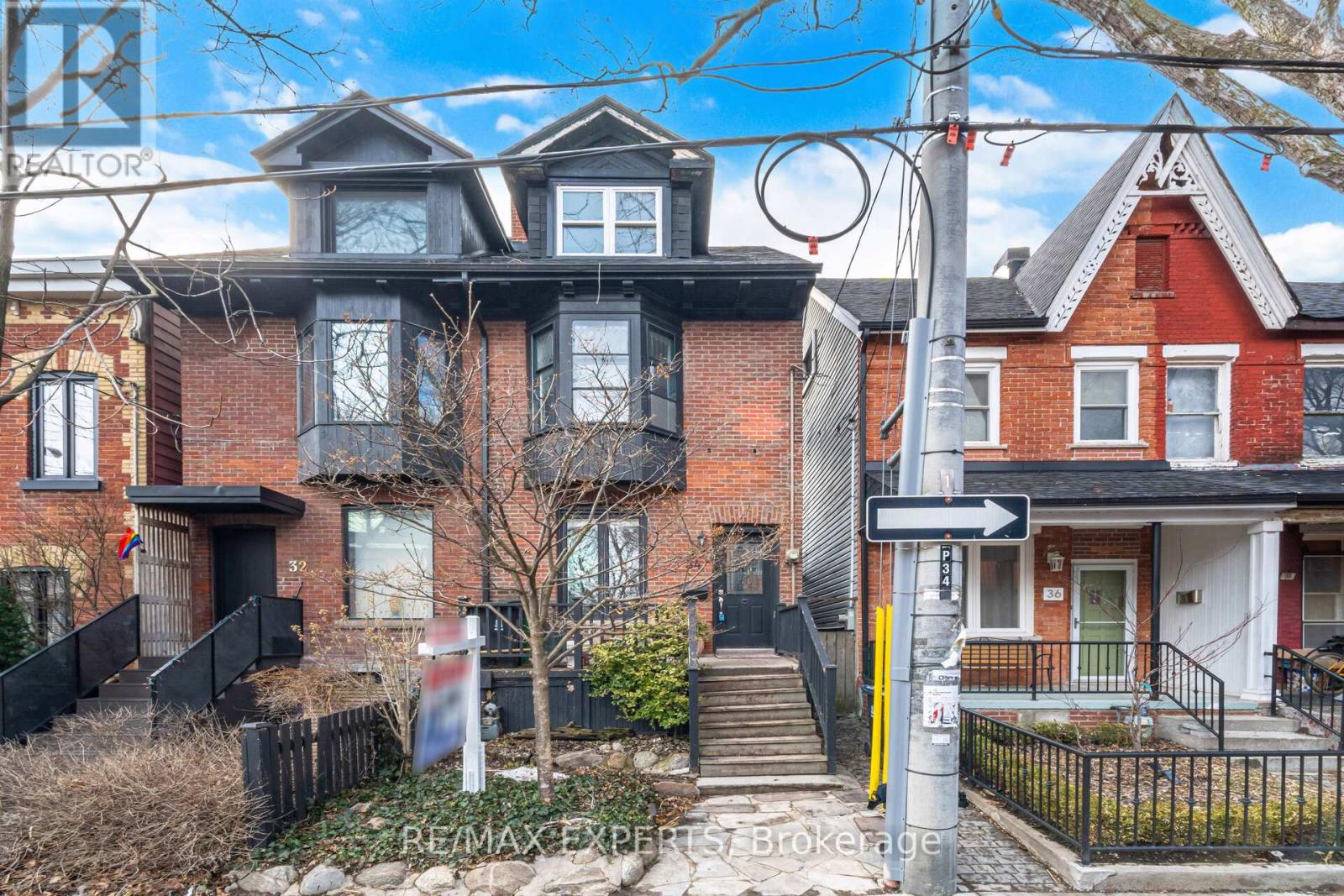 34 Grant Street, Toronto, Ontario  M4M 2H5 - Photo 1 - E12915456