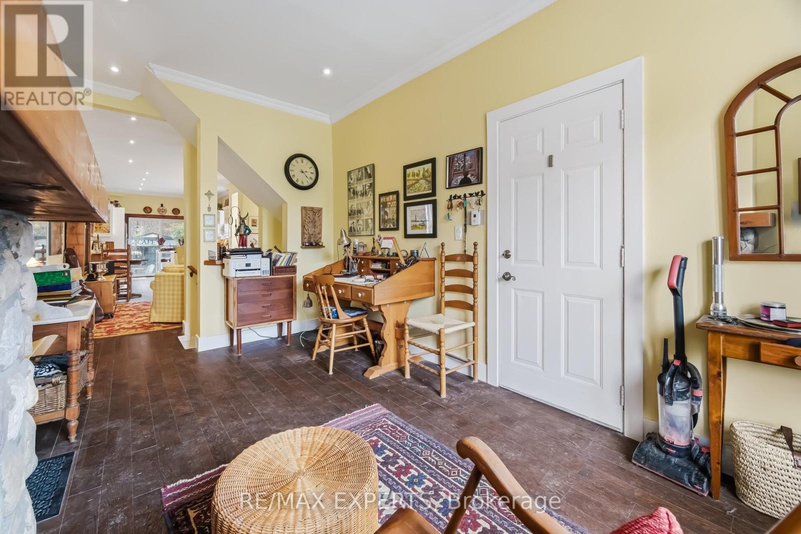 34 Grant Street, Toronto, Ontario  M4M 2H5 - Photo 6 - E12915456