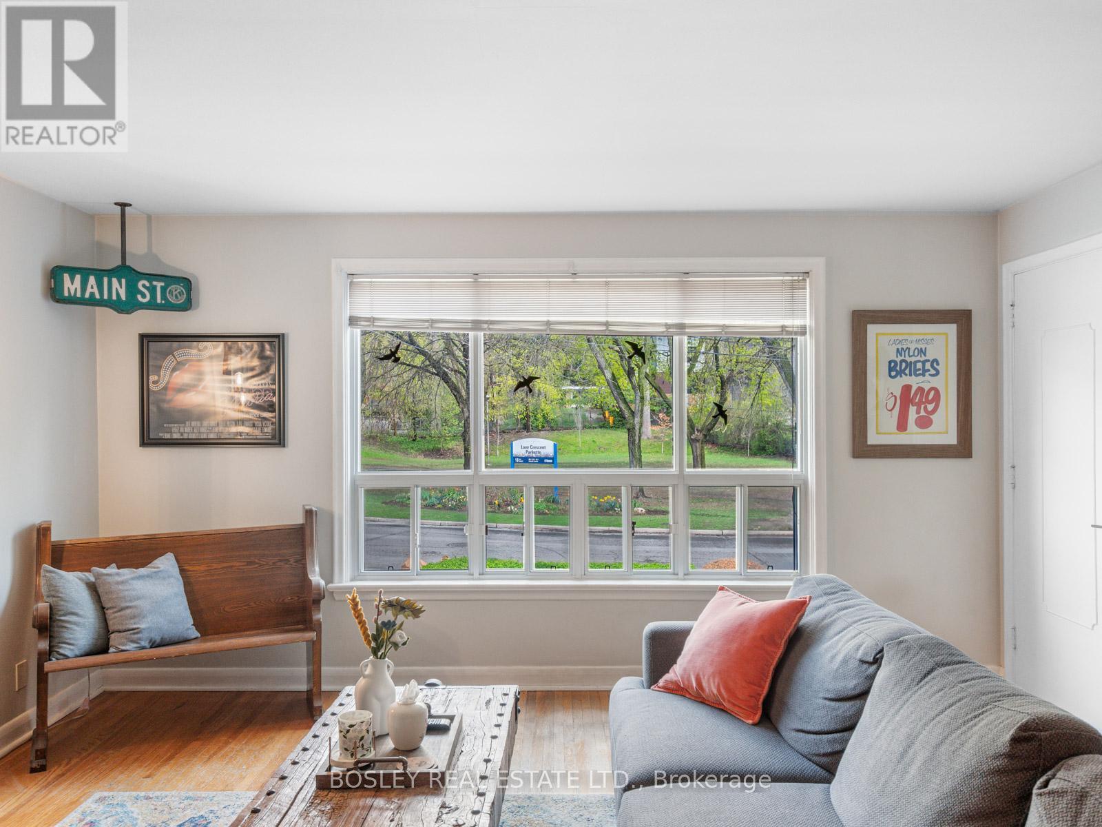 9 Love Crescent, Toronto, Ontario  M4E 1V6 - Photo 10 - E12915464