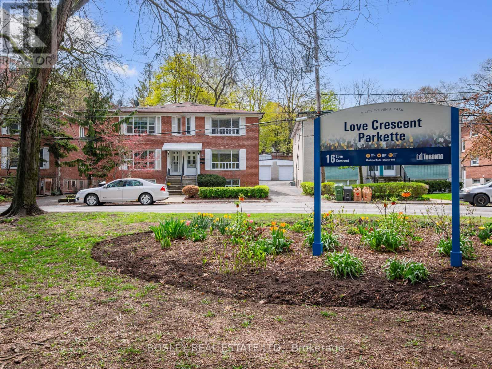 9 Love Crescent, Toronto, Ontario  M4E 1V6 - Photo 2 - E12915464